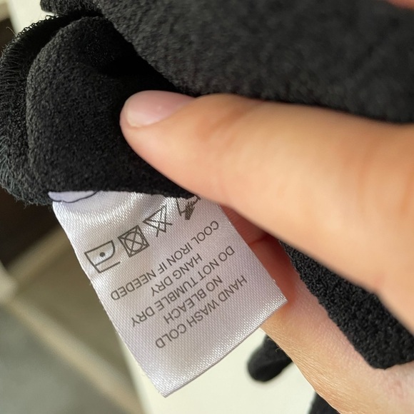 Lovers + Friends black square neck short romper - Picture 10 of 10